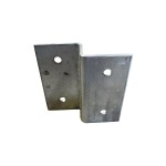 These galvanised trellis clips are designed for securing trellis panels to wooden posts. They have a z-shaped design.