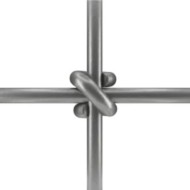 A close up view of the stiff stay knot on a R8/80/15 stock net